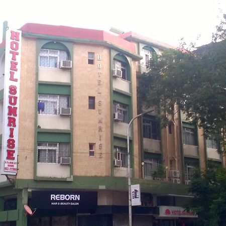 Hotel Sunrise Panaji Esterno foto