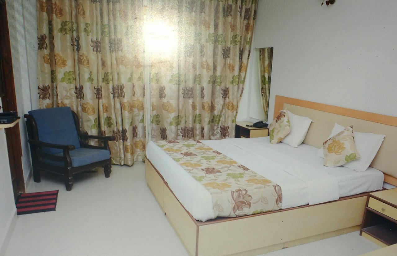 Hotel Sunrise Panaji Esterno foto